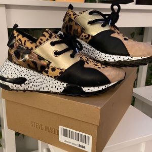 Steve Madden Women's Cliff Sneaker Cheetah Print Size 9.5